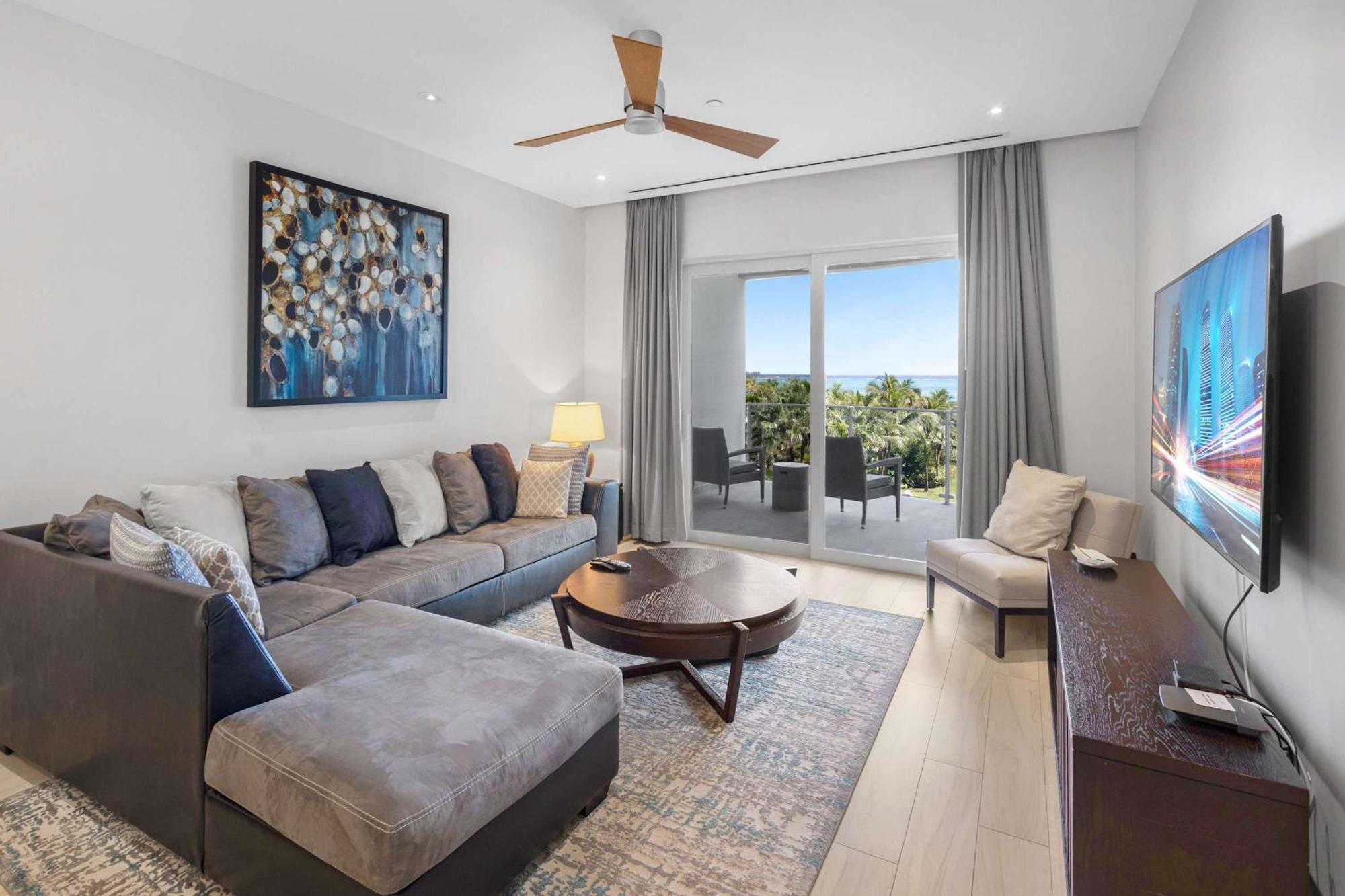 Stunning Oceanview 2 Bed At One Cable Holiday home Nassau
